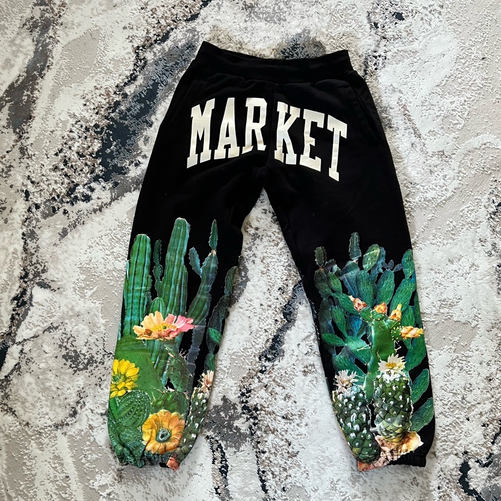 Market sweat pants sz M